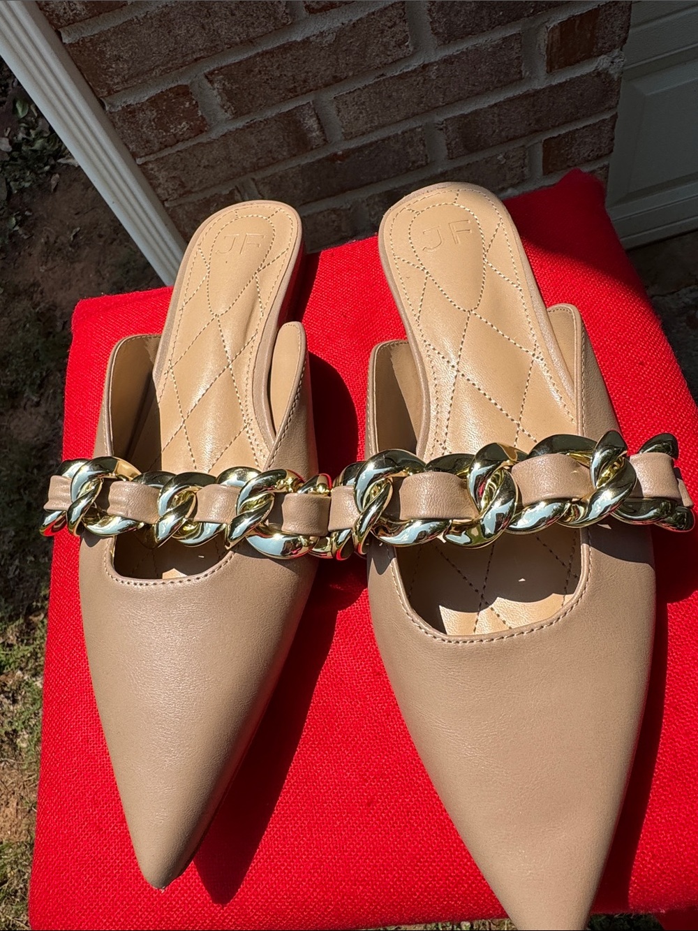 Pointed-Toe Tan Chain-Accent Mule